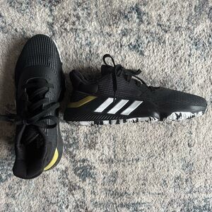 NEW Men’s Adidas Pro Bounce Low Basketball Shoes NWT